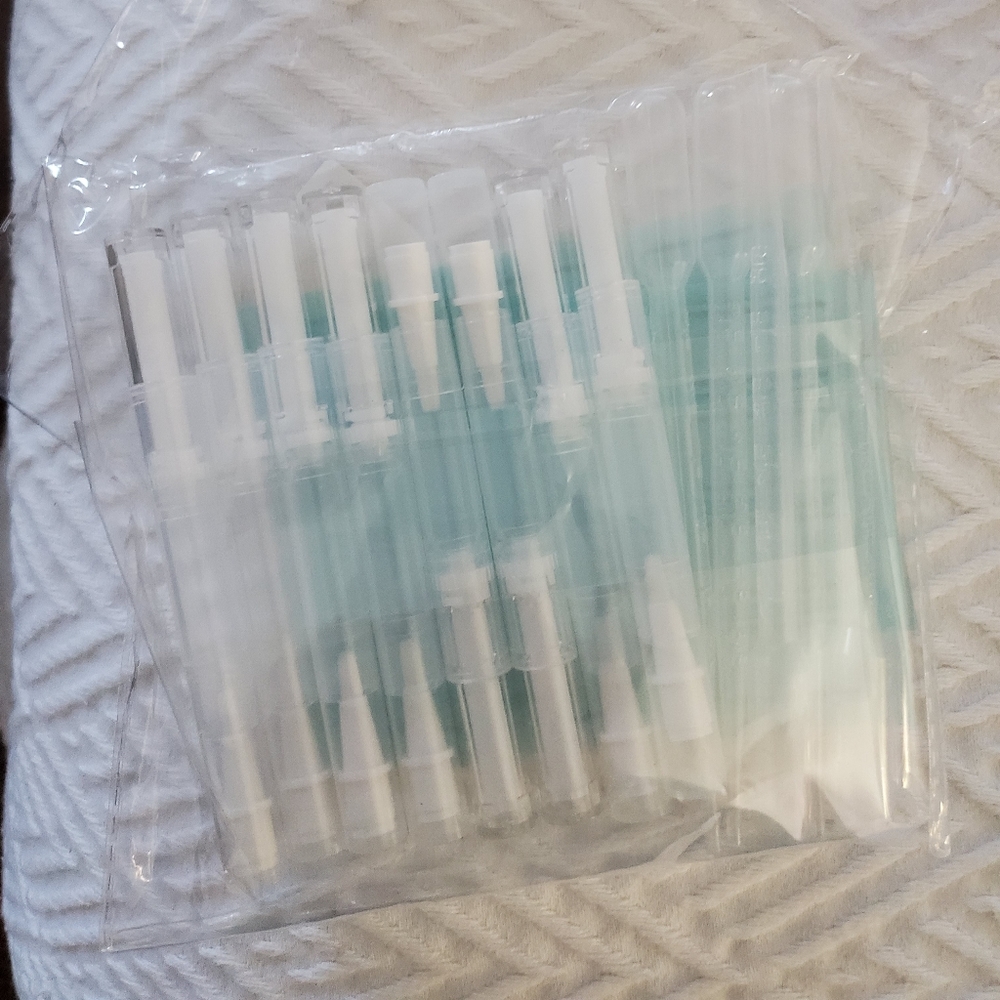 3/$15 Add-On- New Empty Cosmetic brush serum Applicator (one)